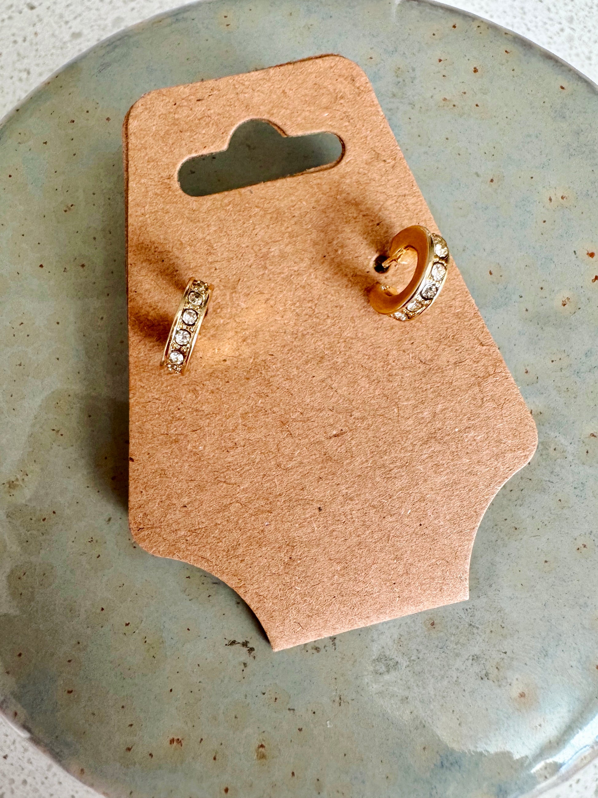 Classic gold Huggie hoop Earring